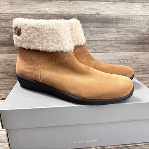 Vionic Ruth Suede Wheat Chukka Comfort Arch Support Bootie Womens Faux Fur Lined